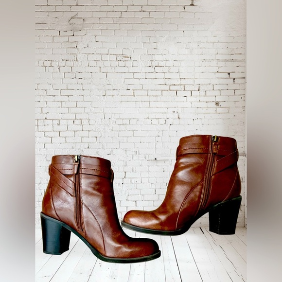 Franco Sarto Brown Ankle Boots - Picture 1 of 11